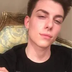 Maker photo on Jungo Live