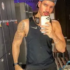 Van_wanrooy photo on Jungo Live