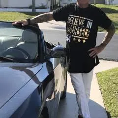 Bj.... photo on Jungo Live