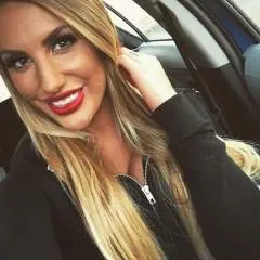 Sarah.... photo on Jungo Live