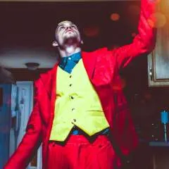 Holmes photo on Jungo Live