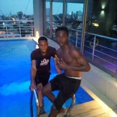 Younes photo on Jungo Live