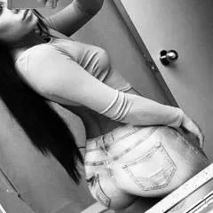 Vanessa photo on Jungo Live