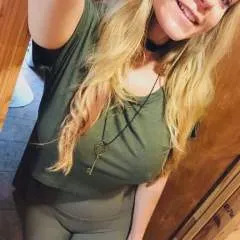 Tricia photo on Jungo Live