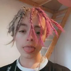 Maxie photo on Jungo Live