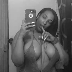 Shuggar photo on Jungo Live