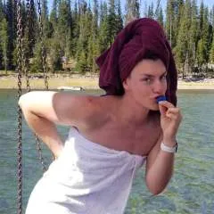 Steele photo on Jungo Live