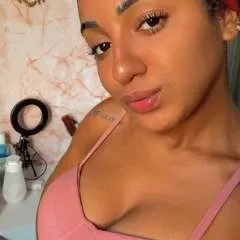 Layla.... photo on Jungo Live