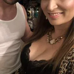 R&kpowercouple.... photo on Jungo Live