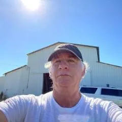 George photo on Jungo Live