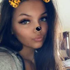 Sophiazenn photo on Jungo Live
