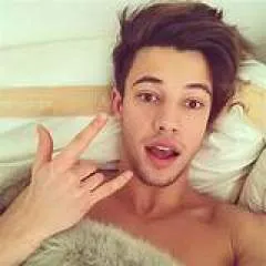 Love_boy photo on Jungo Live