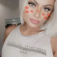 Chloe photo on Jungo Live