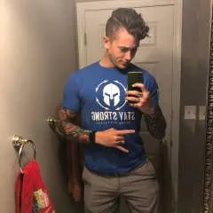 Horny_23 photo on Jungo Live