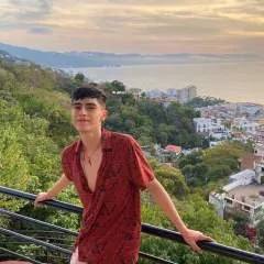 Samuel photo on Jungo Live