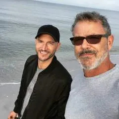 Stayhappy photo on Jungo Live