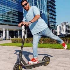 James photo on Jungo Live