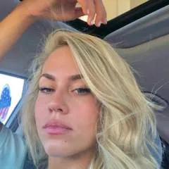 Stella photo on Jungo Live