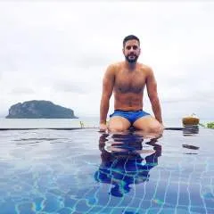 L.... photo on Jungo Live