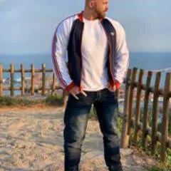 Thomas photo on Jungo Live