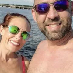 Liz photo on Jungo Live