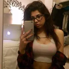 Lora photo on Jungo Live