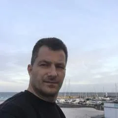 Mark.... photo on Jungo Live