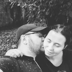 Vivien photo on Jungo Live