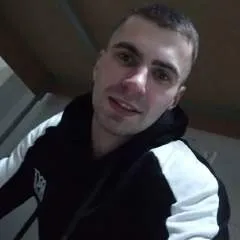 Russell photo on Jungo Live