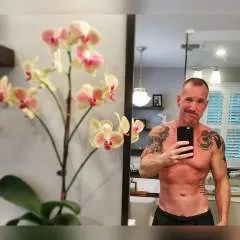 Johnny photo on Jungo Live