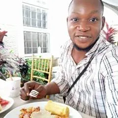 Samcollins photo on Jungo Live