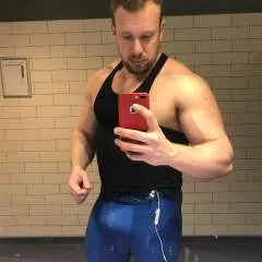 Leon James photo on Jungo Live