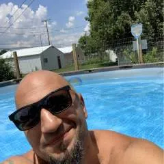 Ike photo on Jungo Live