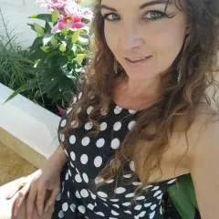 Sarah photo on Jungo Live