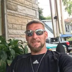 Dereknsteph photo on Jungo Live