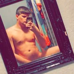 Cardiffjosh........ photo on Jungo Live