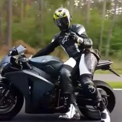 Liveisaplay photo on Jungo Live