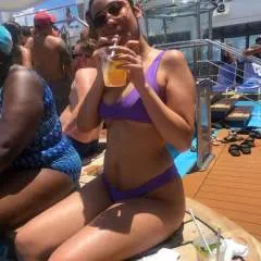 Sandra photo on Jungo Live