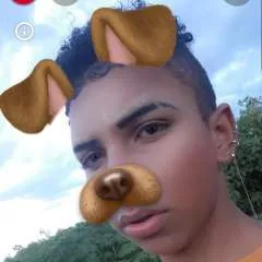 Lara Oliver photo on Jungo Live