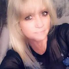 Iam4u2 photo on Jungo Live