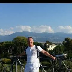 Powzz photo on Jungo Live