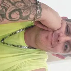 Lee photo on Jungo Live