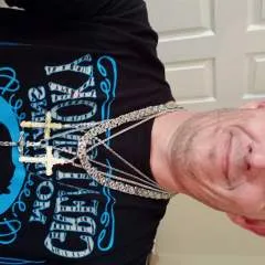 Lee photo on Jungo Live