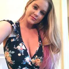 Saranova photo on Jungo Live