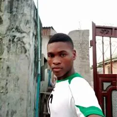 Guccis photo on Jungo Live