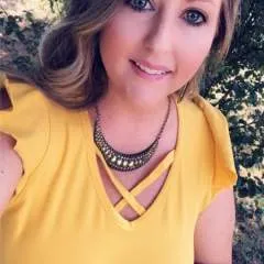 Sharon photo on Jungo Live