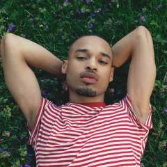 Jones photo on Jungo Live