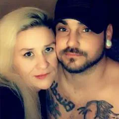 Steph & James photo on Jungo Live