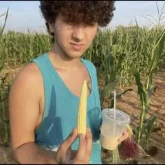 Caeden.r photo on Jungo Live