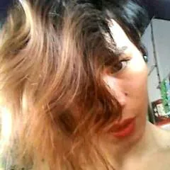 Rhianne photo on Jungo Live